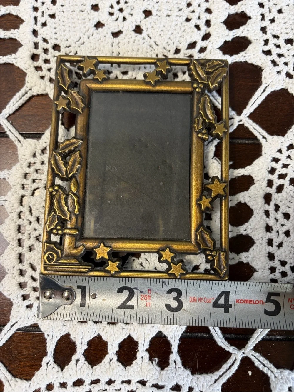 Ornate Gold/Brass Holly & Star Photo Frame - Decorative Picture Holder